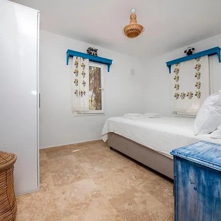 Lovely Flat With Pool And Nature View In Bodrum Golturkbuku