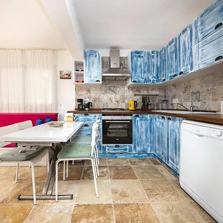 Lovely Flat With Pool And Nature View In Bodrum Golturkbuku