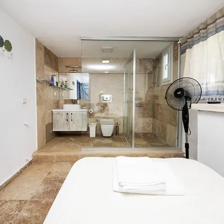 Lovely Flat With Pool And Nature View In Bodrum Apartment Golturkbuku